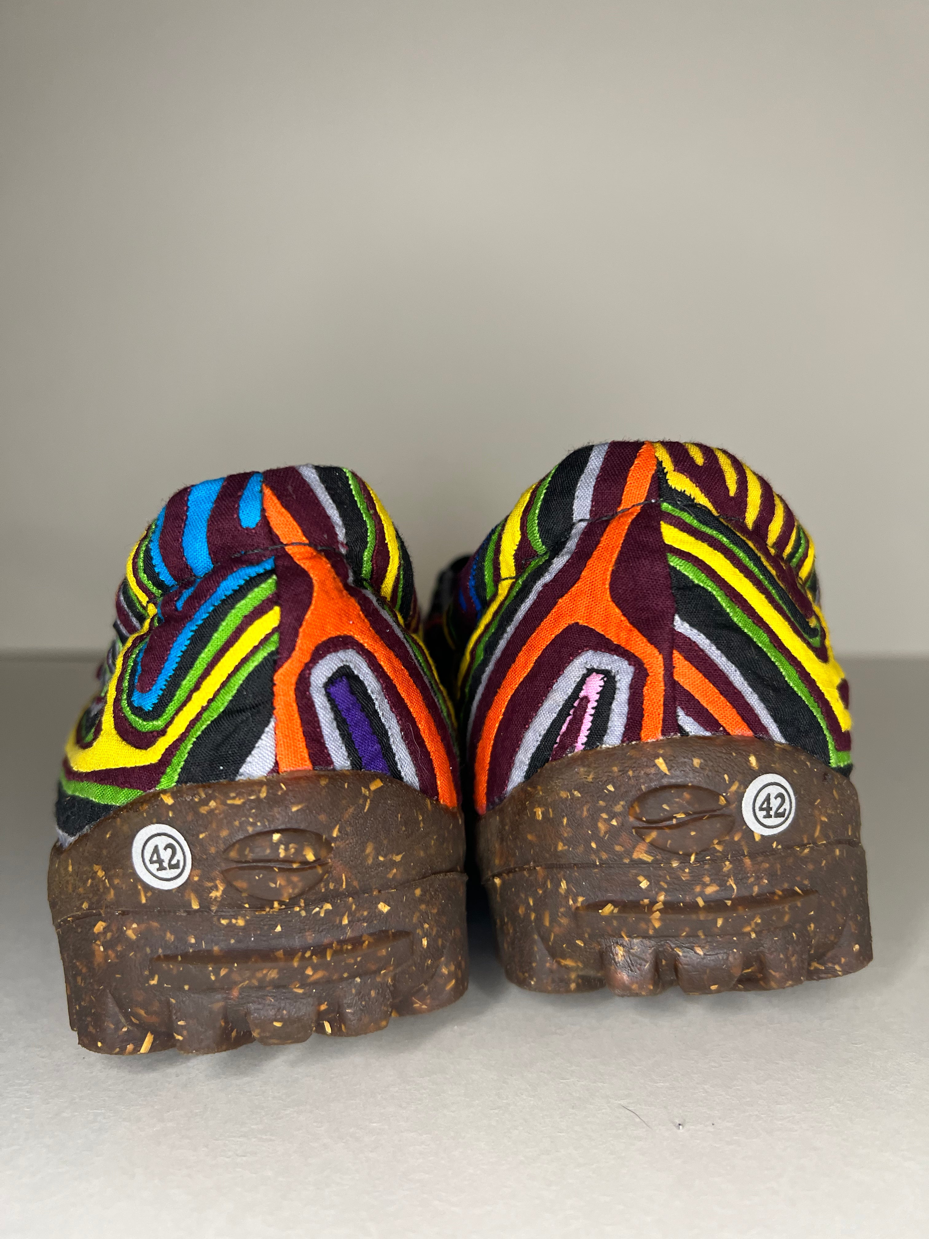 Mola Moccasins – Raíz Trail