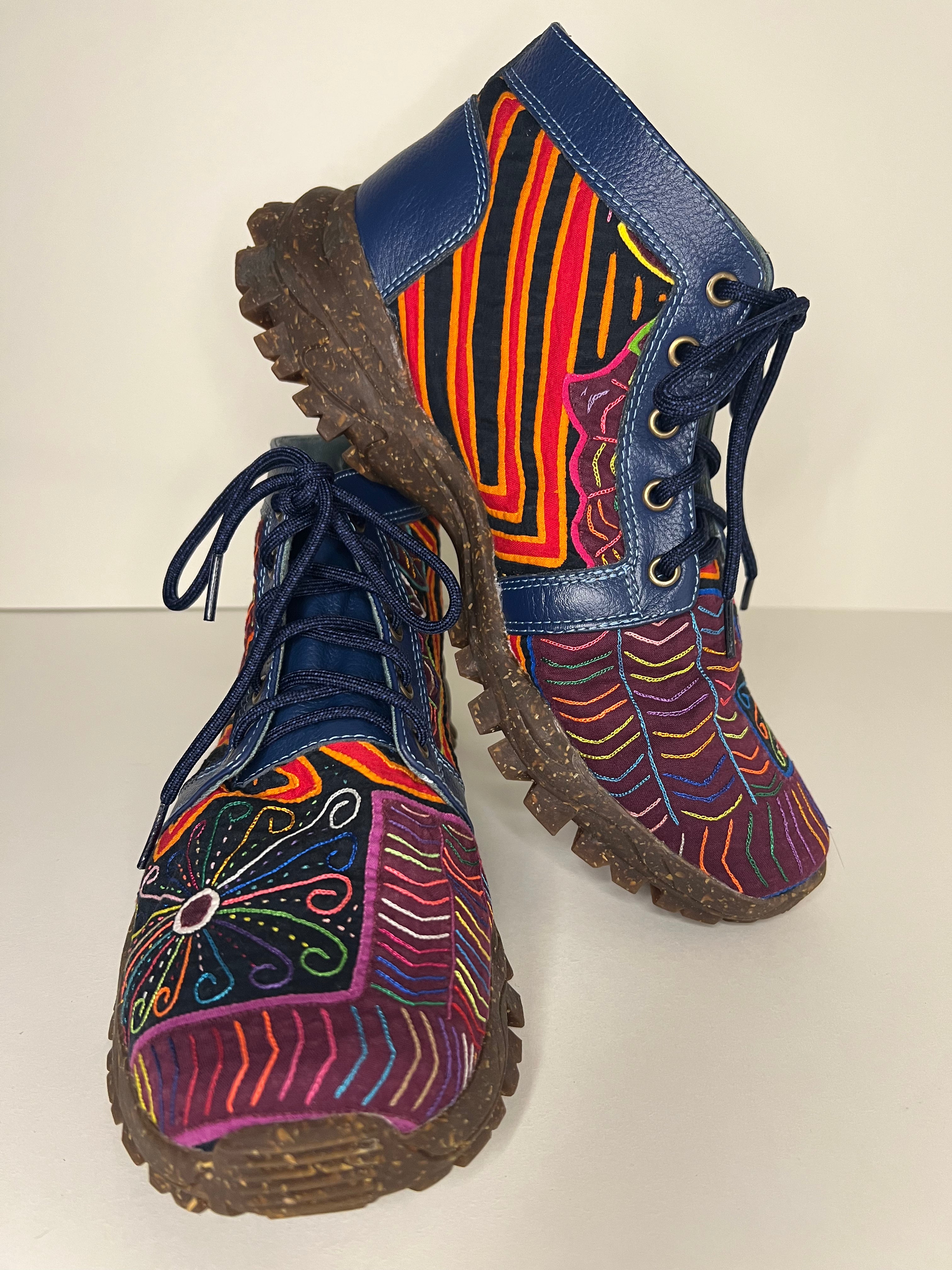Mola Lace-Up Boots – Ocean Layers