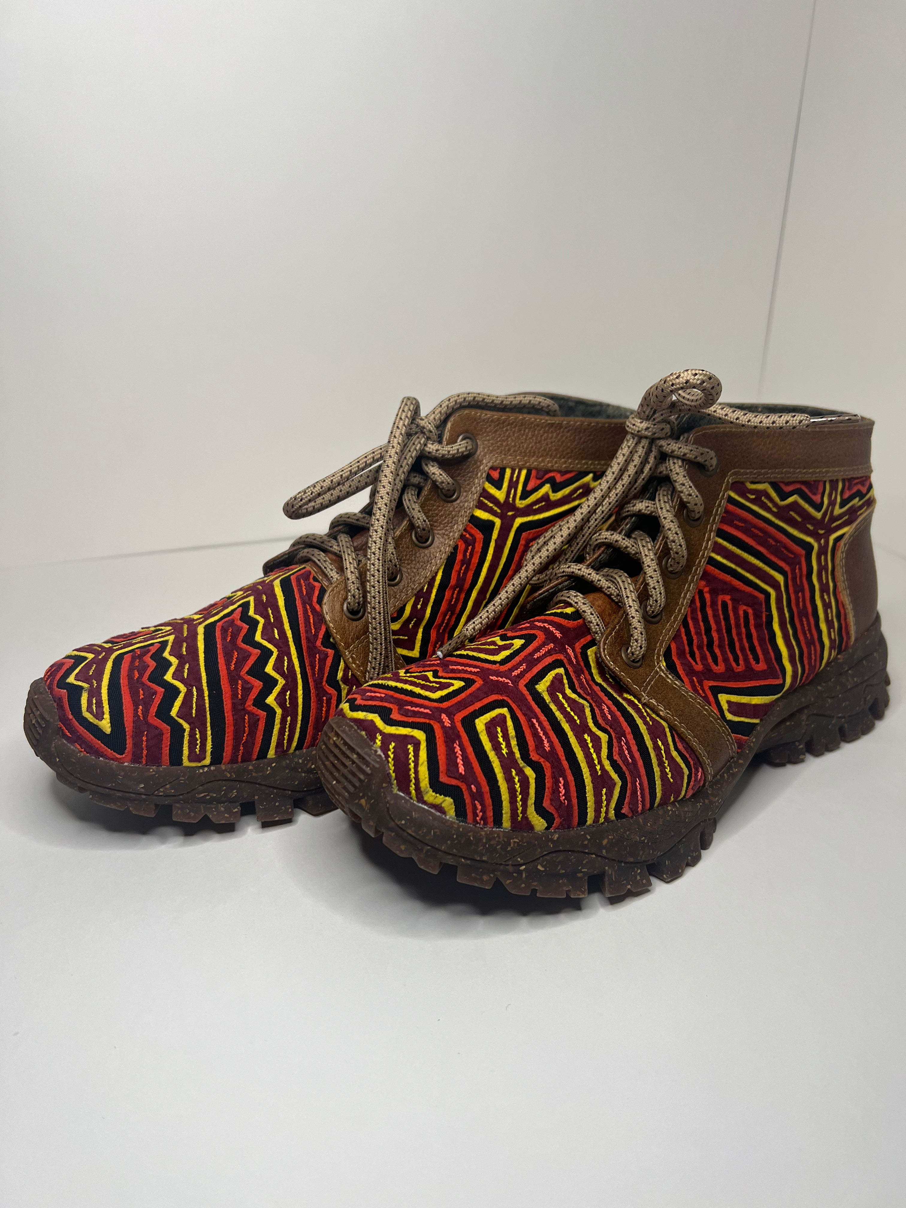 Mola Boot - Sol Rojo