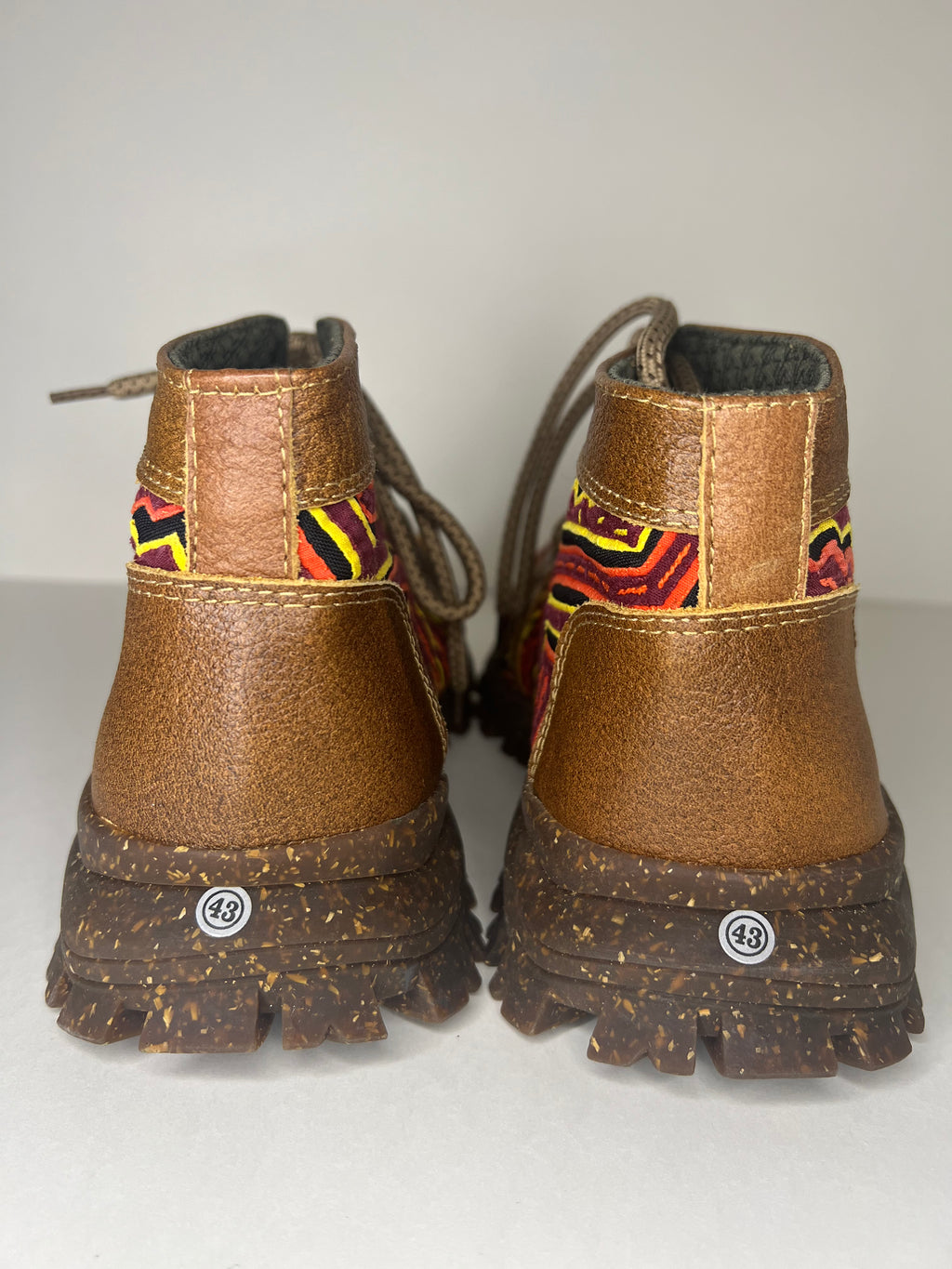 Mola Boot - Sol Rojo